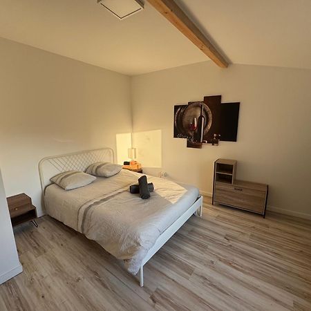 Bed To Rent - Maison Calme Avec Jacuzzi Sous Supplement Bordeaux Exterior photo