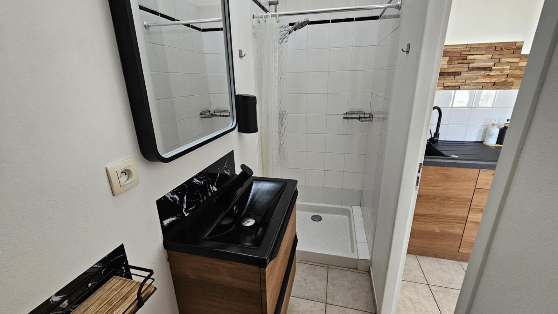 Bed To Rent - Maison Calme Avec Jacuzzi Sous Supplement Bordeaux Exterior photo